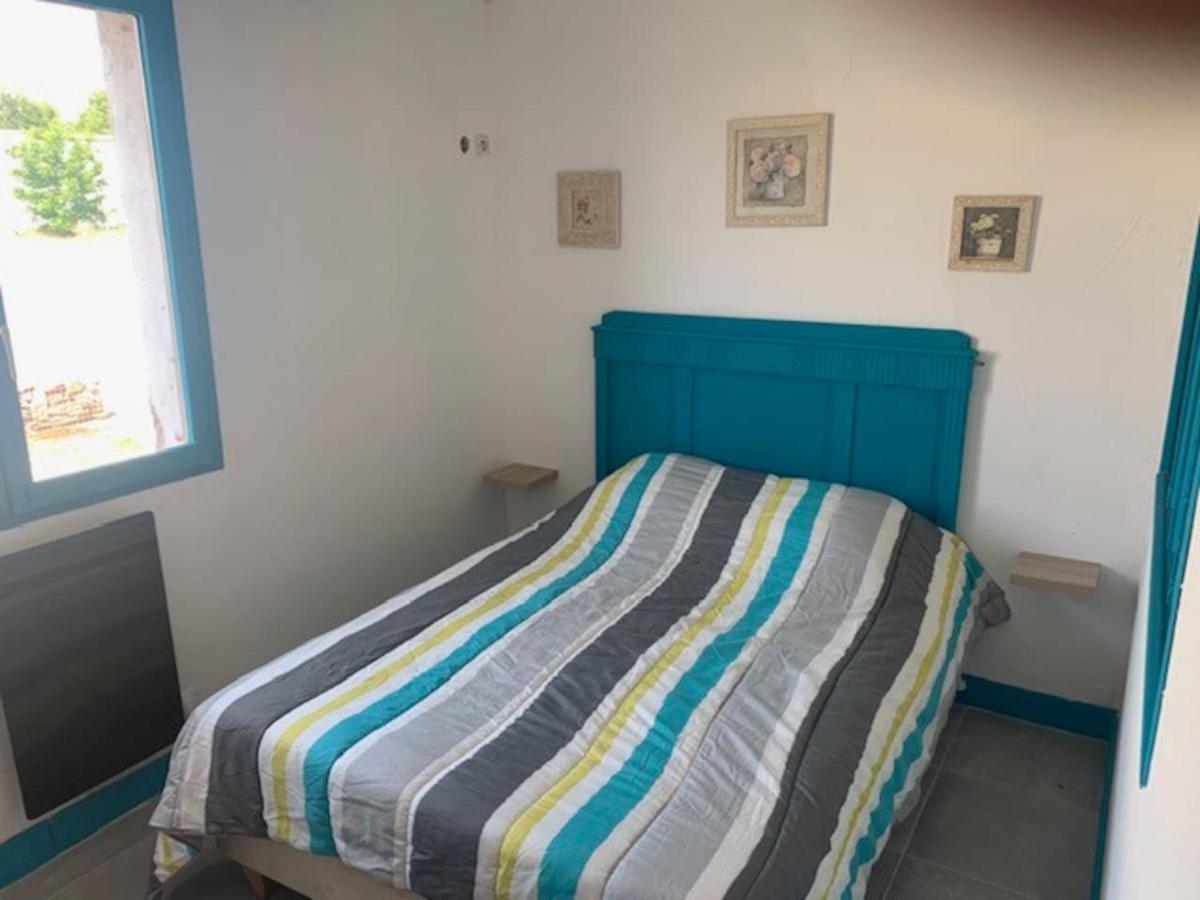 Le Depot Appartement Du Port A Champvert Екстер'єр фото